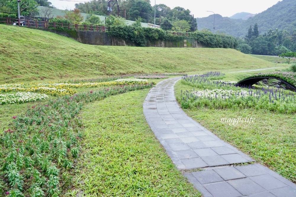 台北內湖一日遊｜內湖大溝溪親水公園步道花海已經開始了，免費景點，放假親子踏青郊遊野餐，可賞蝶，內湖縱走！ @瑪姬幸福過日子