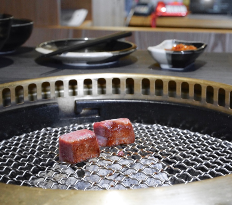 花蓮美食｜將門燒肉，花蓮必吃，在地人4.7顆星推薦超人氣燒肉，A5和牛伊比利豬，生食級天使蝦，好吃到噴淚！ @瑪姬幸福過日子