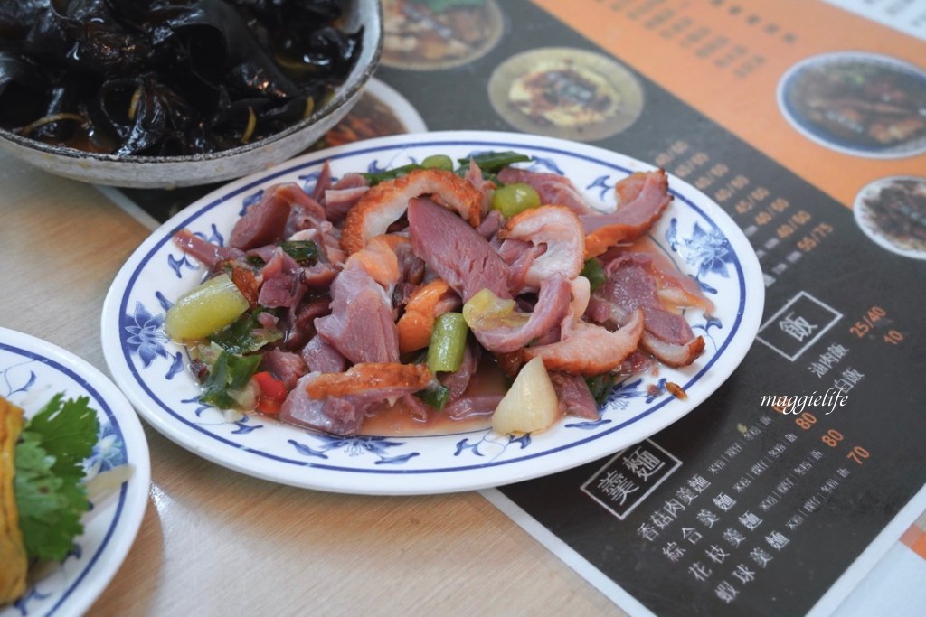 礁溪必吃美食，玉仁八寶冬粉，滿滿的基隆夜市口感，小菜超級好吃一定要點！！台灣小吃百大名店！ @瑪姬幸福過日子