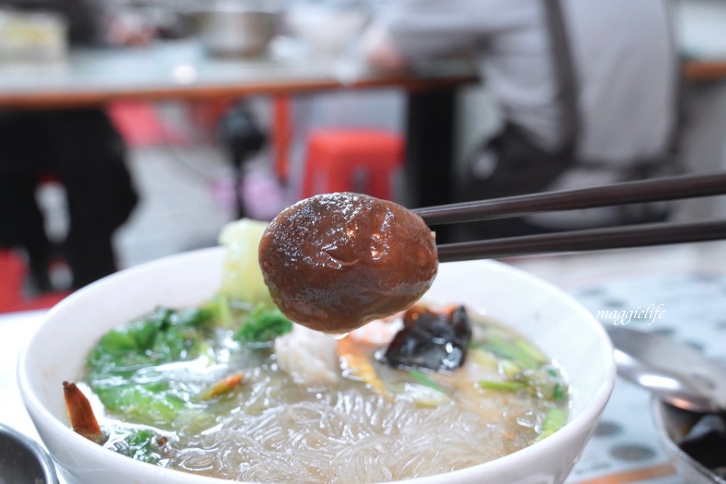 礁溪必吃美食，玉仁八寶冬粉，滿滿的基隆夜市口感，小菜超級好吃一定要點！！台灣小吃百大名店！ @瑪姬幸福過日子