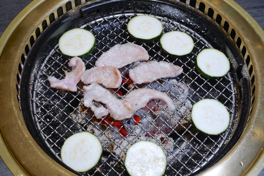 花蓮美食｜將門燒肉，花蓮必吃，在地人4.7顆星推薦超人氣燒肉，A5和牛伊比利豬，生食級天使蝦，好吃到噴淚！ @瑪姬幸福過日子