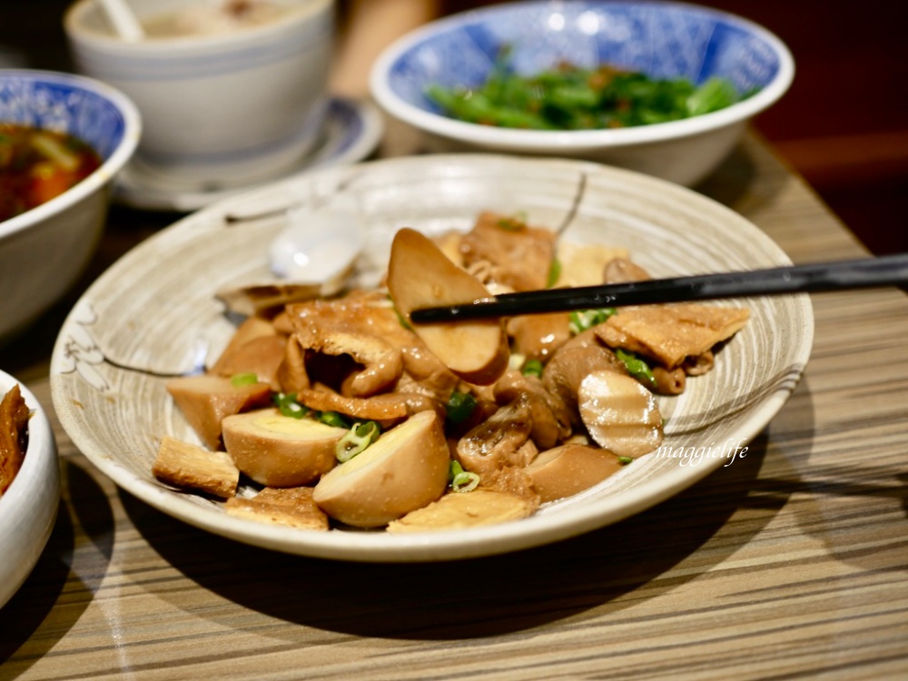 牛肉麵雞湯搬新家了，忠孝敦化的超人氣排隊宵夜，食尚玩家推薦，台北東區到凌晨四點的宵夜，台北美食 @瑪姬幸福過日子