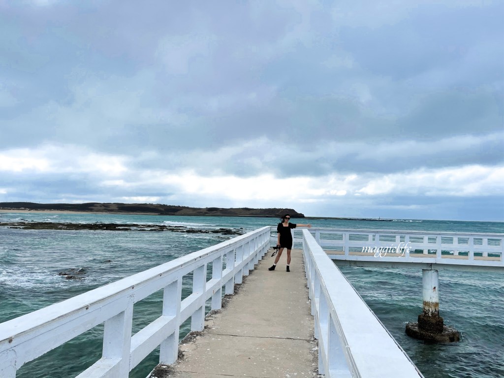 澎湖西嶼小池角雙曲橋，唯美海中步道彷彿來到馬爾地夫，漲潮時間美到翻！ @瑪姬幸福過日子