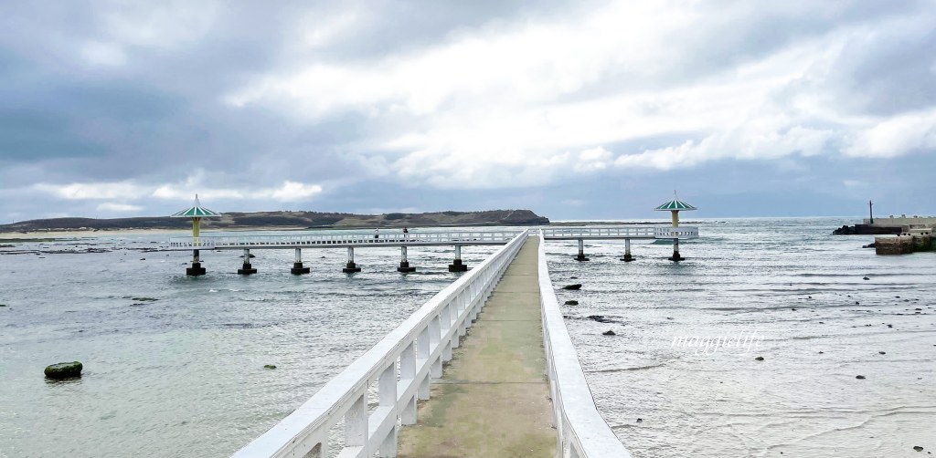 澎湖西嶼小池角雙曲橋，唯美海中步道彷彿來到馬爾地夫，漲潮時間美到翻！ @瑪姬幸福過日子