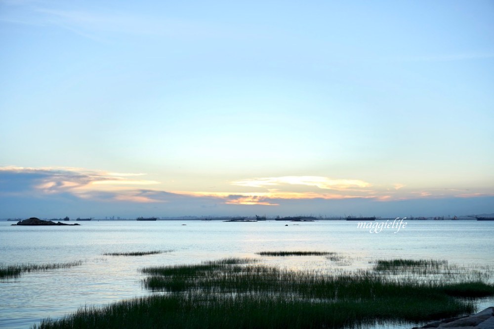 金門景點|馬山三角堡 ，官澳海堤看夕陽，金門最美的私密網美景點，乳牛景點加上爆炸美夕陽！台灣最美夕陽！ @瑪姬幸福過日子