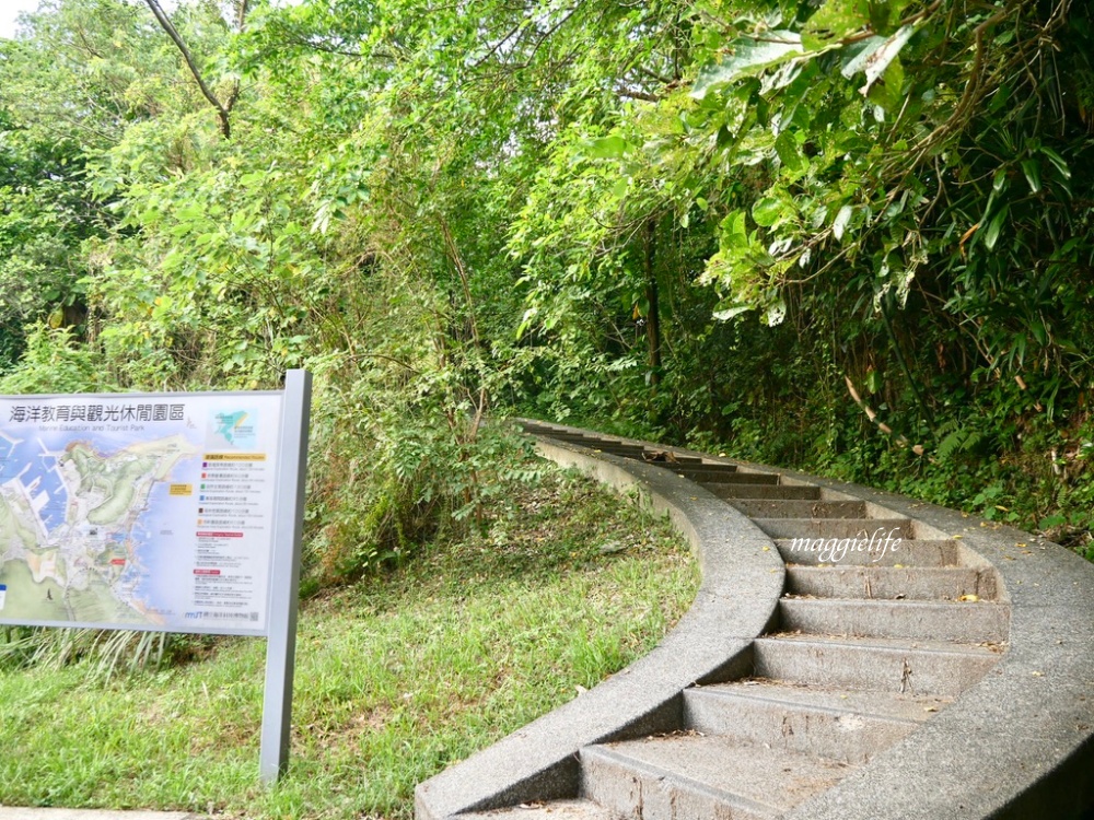 基隆景點｜容軒步道基隆觀景秘境，5分鐘攻頂，就有360度無敵海景夕陽景觀，看日出也超美，順遊台鐵海科館站｜北火宿舍 @瑪姬幸福過日子