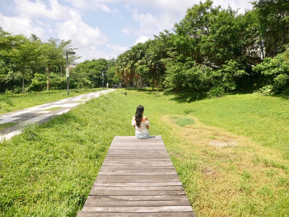 基隆景點｜容軒步道基隆觀景秘境，5分鐘攻頂，就有360度無敵海景夕陽景觀，看日出也超美，順遊台鐵海科館站｜北火宿舍 @瑪姬幸福過日子