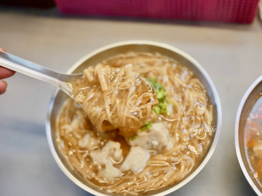 饒河街美食｜冠捷脆皮黃金肉圓，炸的酥酥脆脆赤赤的黃金肉圓超級好吃！ @瑪姬幸福過日子