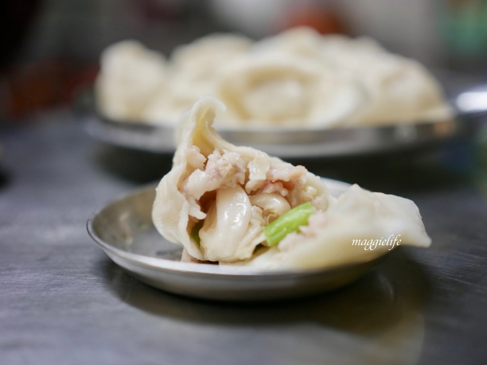 饒河街美食|松山市場水餃，只賣三種東西每天大爆滿，水餃超大顆，不是在地人找不到的隱藏版水餃！ @瑪姬幸福過日子