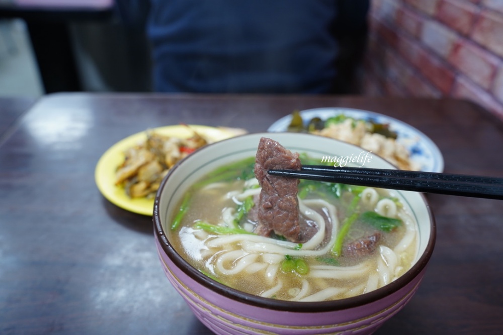 台北｜金華街廖家牛肉麵，米其林必比登推薦牛肉麵，清燉牛肉湯喝完唇齒留香超推薦，東門站 @瑪姬幸福過日子