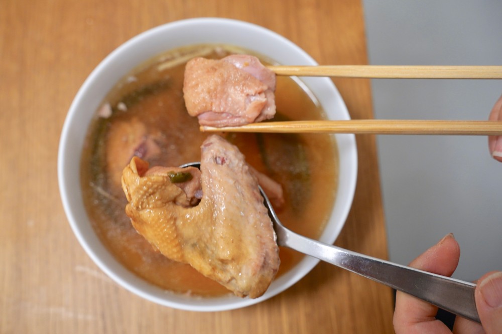 滷肉飯店｜南京復興兄弟飯店旁的高質感藝廊滷肉飯，吃魯肉飯也可以很網美 @瑪姬幸福過日子