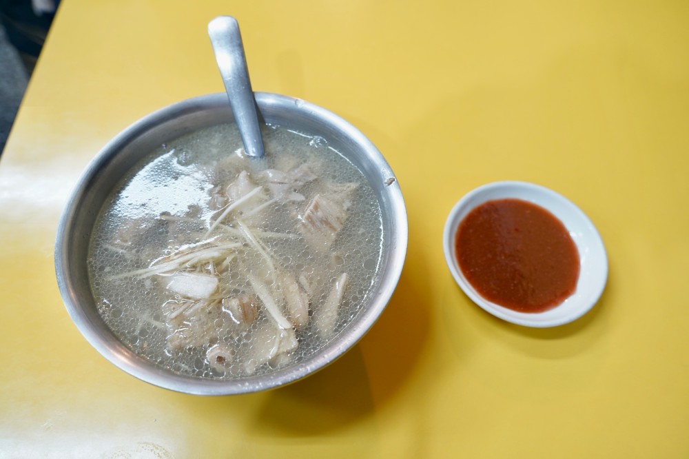 郭家炒牛肉｜萬華華西街夜市，80年老店台北最強炒牛肉，牛雜湯（菜單） @瑪姬幸福過日子