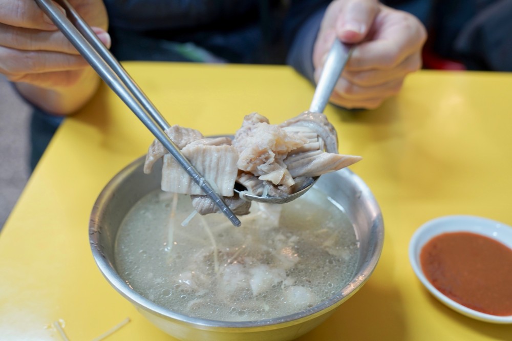 郭家炒牛肉｜萬華華西街夜市，80年老店台北最強炒牛肉，牛雜湯（菜單） @瑪姬幸福過日子