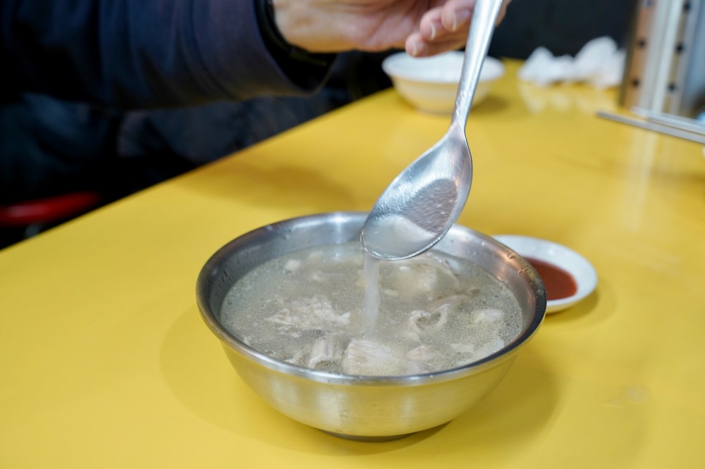 郭家炒牛肉｜萬華華西街夜市，80年老店台北最強炒牛肉，牛雜湯（菜單） @瑪姬幸福過日子