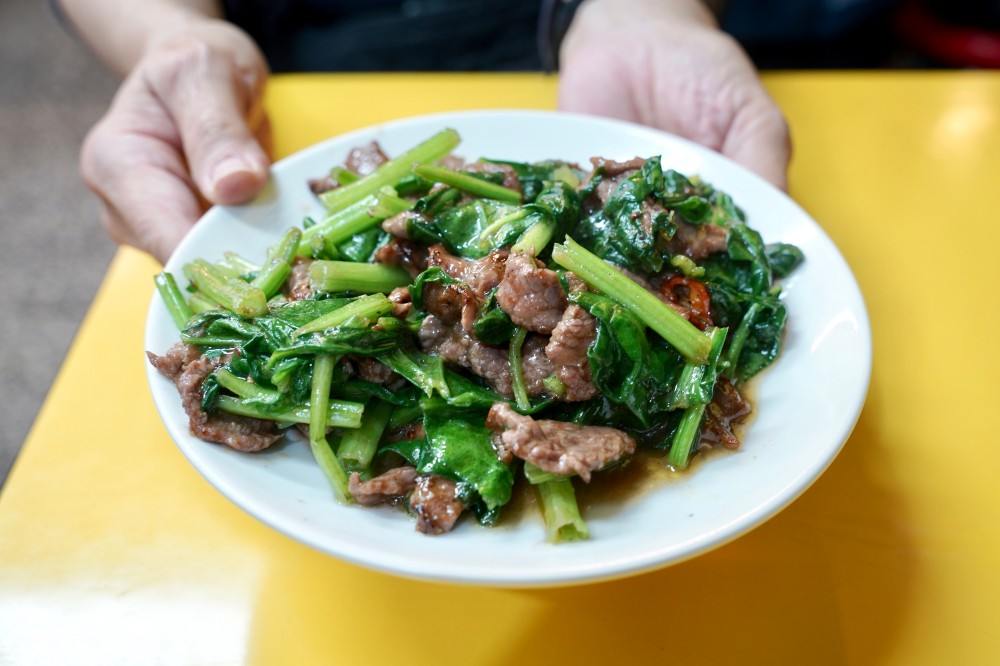 郭家炒牛肉｜萬華華西街夜市，80年老店台北最強炒牛肉，牛雜湯（菜單） @瑪姬幸福過日子