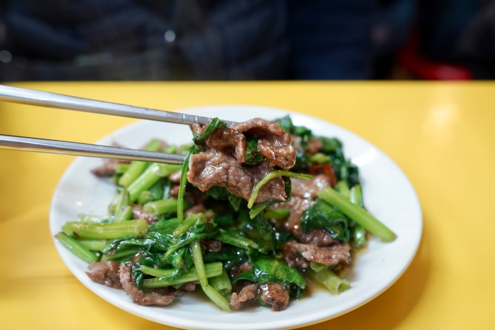 郭家炒牛肉｜萬華華西街夜市裡面，台北最好吃的炒牛肉，超嫩！ @瑪姬幸福過日子