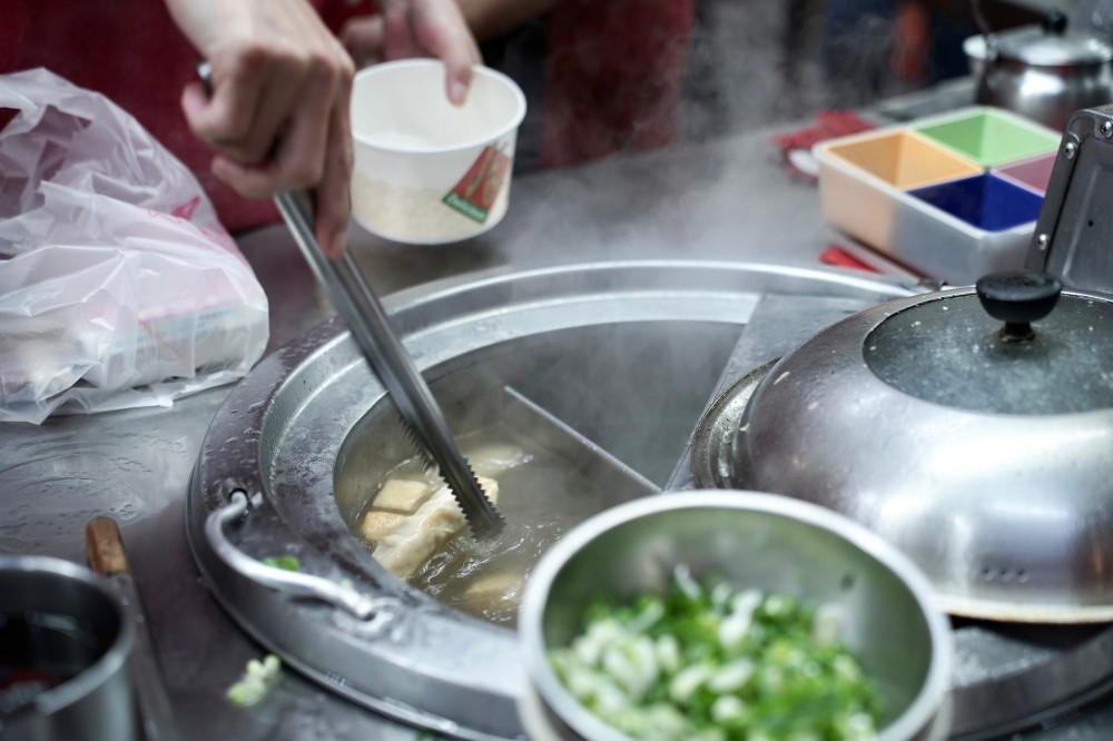 高雄｜上海生煎湯包，20年人氣小店，湯包一咬就噴汁，滿滿上海口味！ @瑪姬幸福過日子