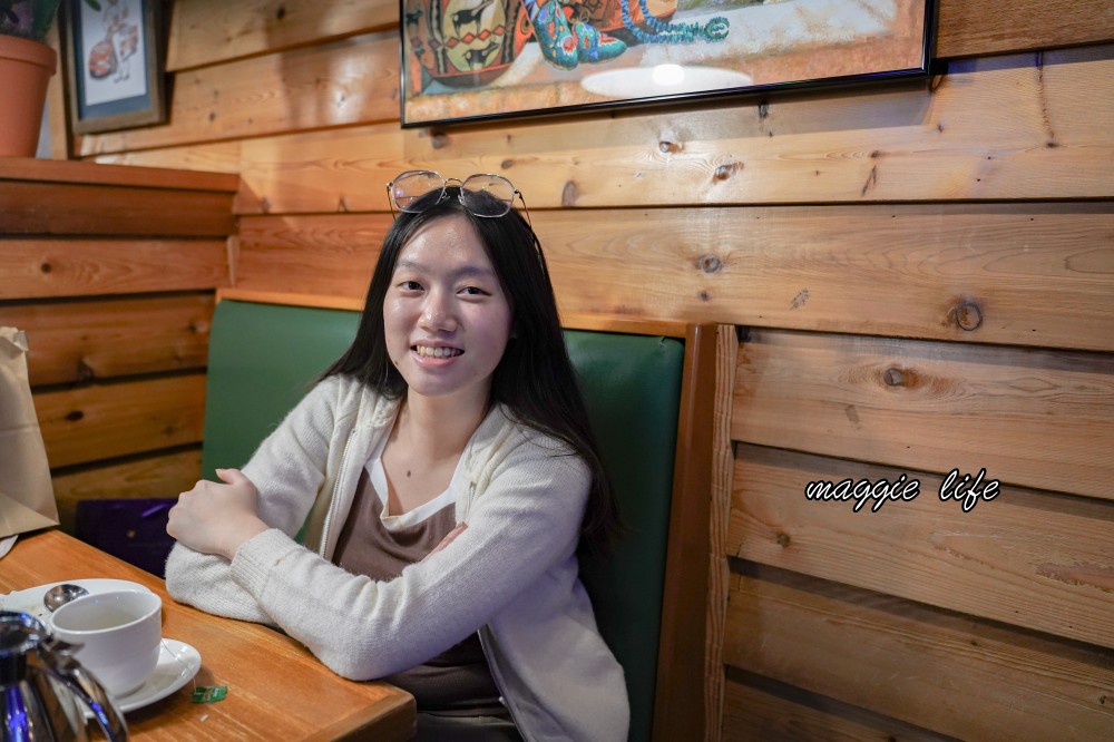 Texas Roadhouse Taiwan 德州鮮切牛排，我最常來的美式餐廳，無限供應超好吃麵包花生！咖啡可以一直續！ @瑪姬幸福過日子