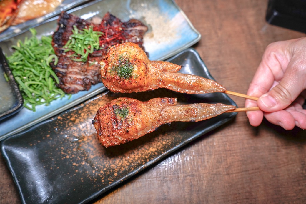 板橋美食｜炭吉郎居酒屋平價又好吃，板橋超人氣居酒屋，一定要先訂位！ @瑪姬幸福過日子