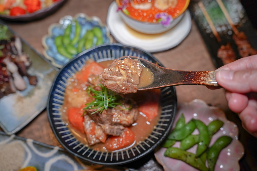 板橋美食｜炭吉郎居酒屋，平價炭火串燒創意料理，開店10分鐘就客滿 @瑪姬幸福過日子