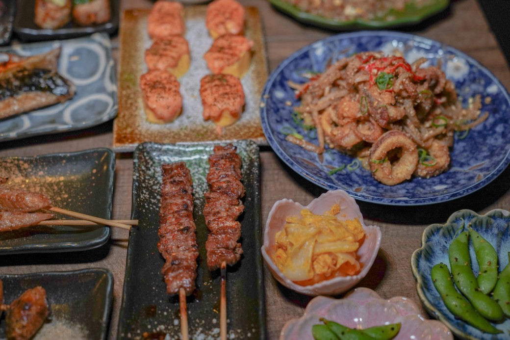 板橋美食｜炭吉郎居酒屋，平價炭火串燒創意料理，開店10分鐘就客滿 @瑪姬幸福過日子