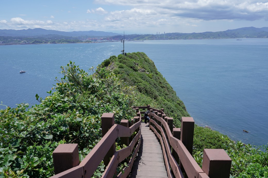 2024基隆嶼登島攻略，船家資訊預約申請一次告訴你，繞島攻頂燈塔一日遊，全台最美環島島嶼步道！ @瑪姬幸福過日子