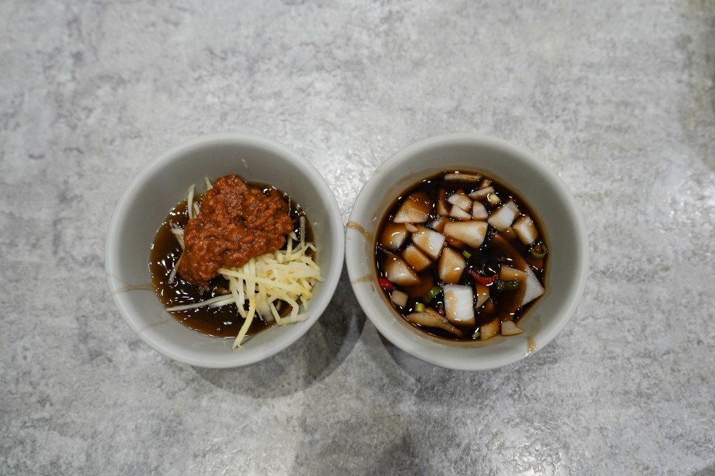 文章牛肉湯，台南必吃牛肉湯，超好吃的，心中第一名的牛肉湯，谷歌評論19250條評論4.3分，都要排隊超強！ @瑪姬幸福過日子