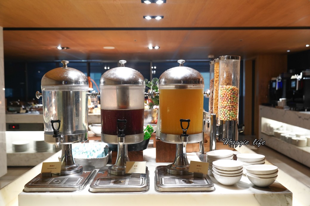 台北大安慕軒飯店MADISON TAIPEI HOTEL ，飯店奢華自助早餐吃到飽3.5小時吃好吃滿，一早就有松露蛋/烤魚/豬腳！信義安和站飯店推薦 @瑪姬幸福過日子