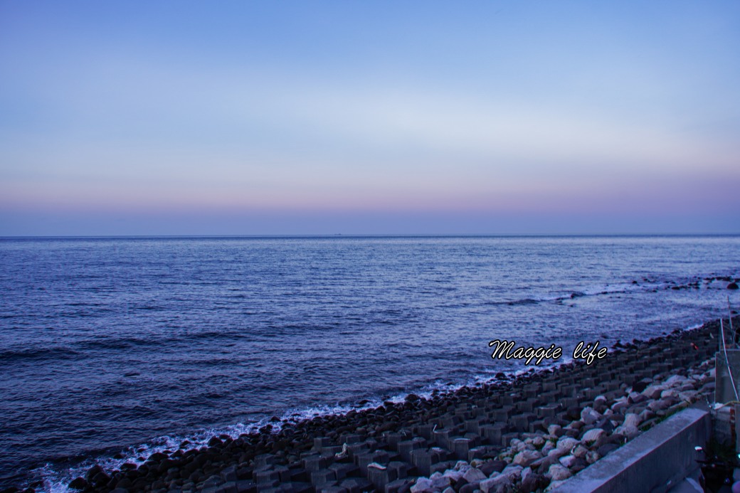 拾浪咖啡，北海岸面海景觀第一排咖啡廳，直接面海超療癒，IG打卡熱門景點 @瑪姬幸福過日子