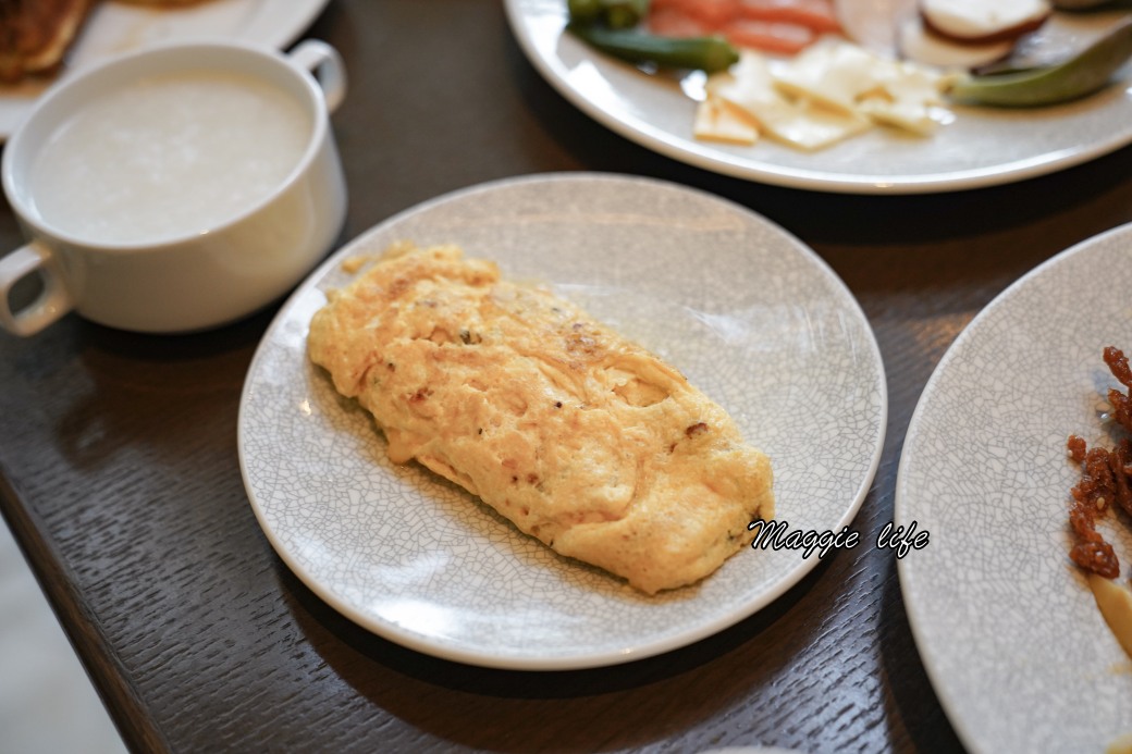 台北萬豪酒店GARDEN KITCHEN自助式早餐，超豐盛九大區buffet，大片落地窗面對花園吃早餐，高級感滿滿超療癒 @瑪姬幸福過日子