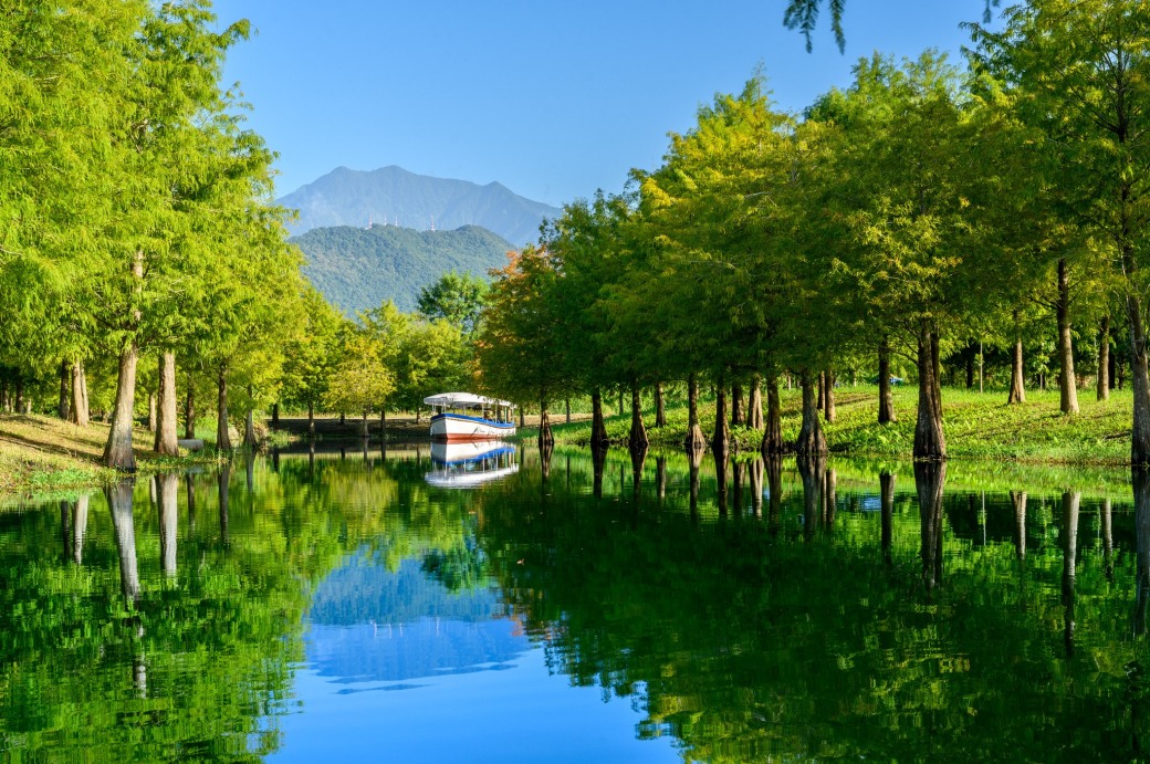 花蓮a2水岸園區，星巴克花蓮理想門市，全國唯一童話森林星巴克超夢幻，試營運期間免費入園 @瑪姬幸福過日子