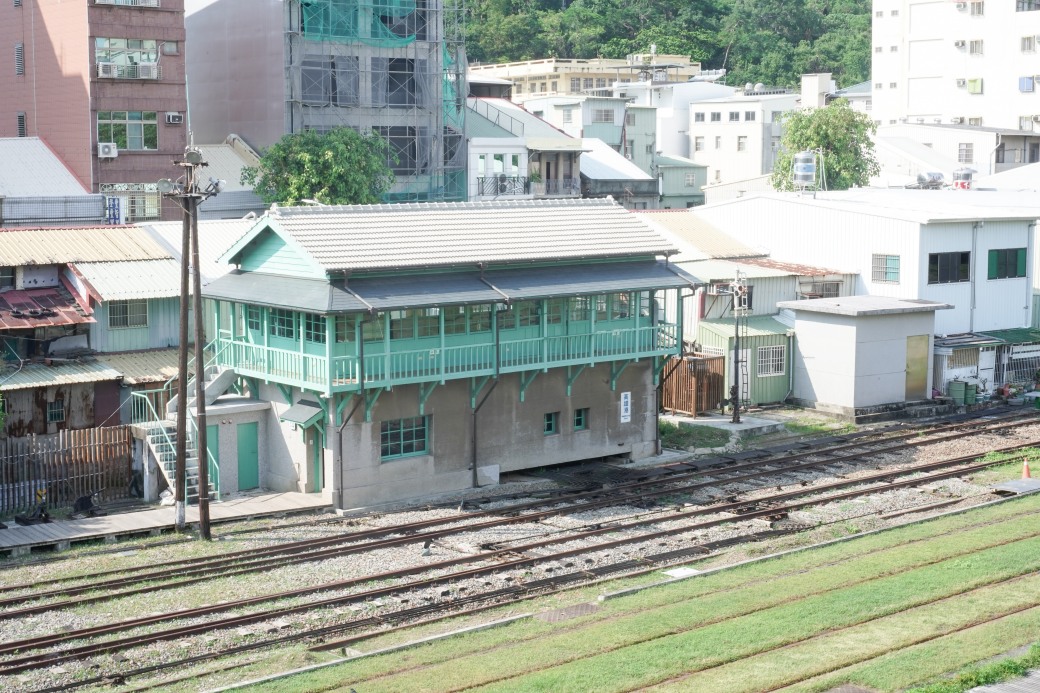 北號誌樓，高雄古蹟鐵道迷必遊，IG打卡景點，保存19世紀經典機械聯動裝置 @瑪姬幸福過日子