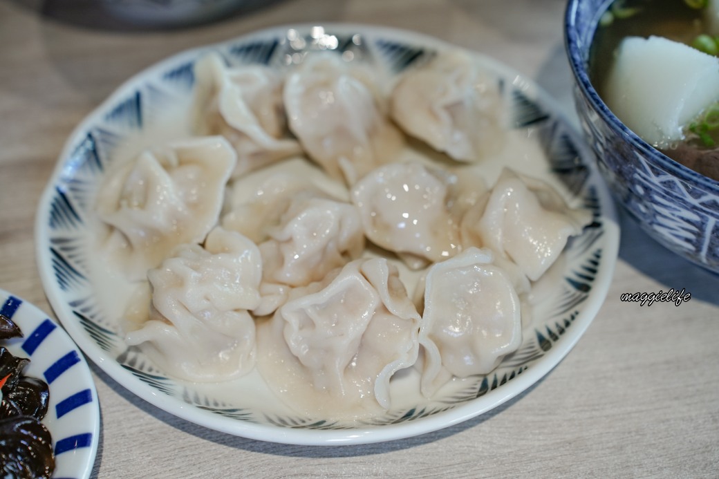 小巷子清燉牛肉麵台北四平店，松江南京美食台北牛肉麵推薦，湯頭清甜很厲害，滷味必點 @瑪姬幸福過日子