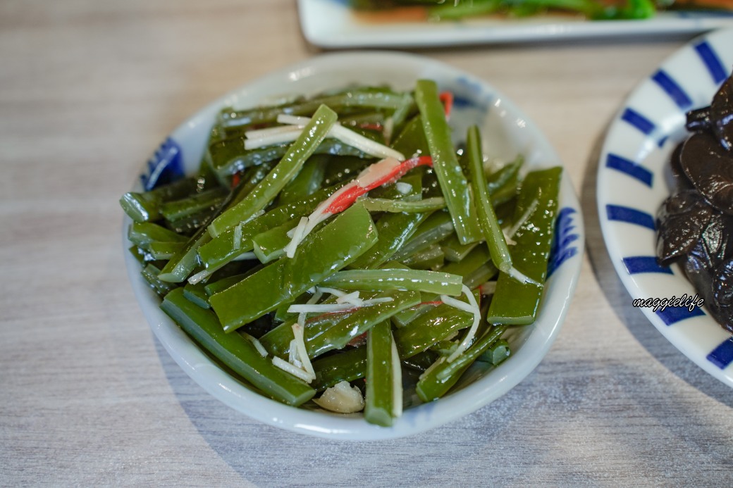 小巷子清燉牛肉麵台北四平店，松江南京美食台北牛肉麵推薦，湯頭清甜很厲害，滷味必點 @瑪姬幸福過日子