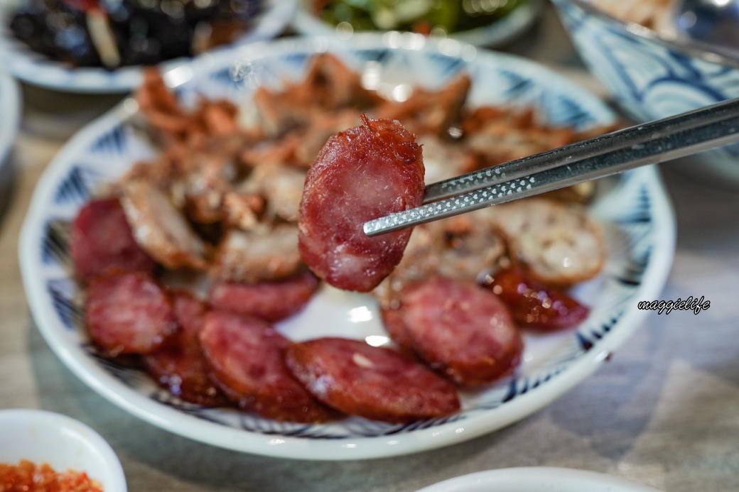 小巷子清燉牛肉麵四平店，水餃滷味小菜都很厲害，南京松江旁邊 @瑪姬幸福過日子