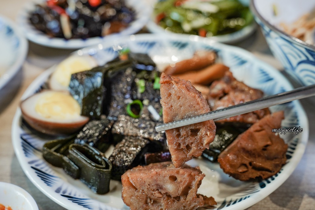 小巷子清燉牛肉麵四平店，水餃滷味小菜都很厲害，南京松江旁邊 @瑪姬幸福過日子