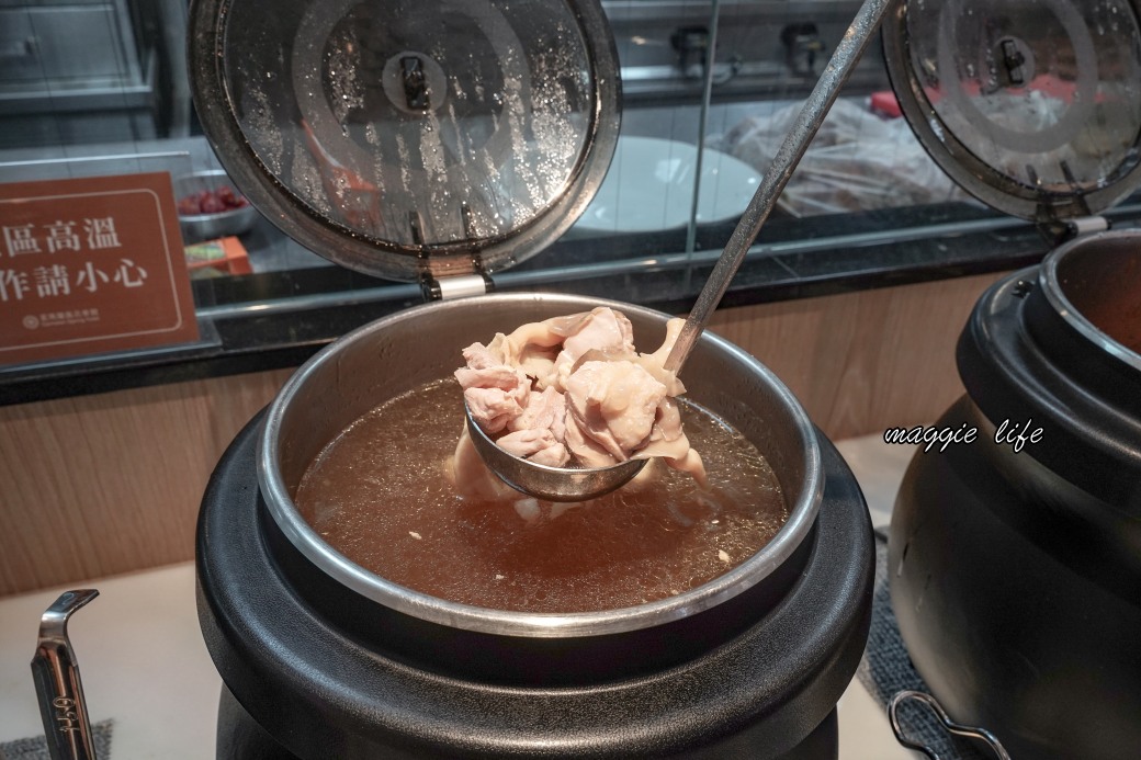 宜蘭礁溪飯店自助餐｜宜蘭礁溪葛瑪蘭之星飯店星苑自助餐吃到飽，不到千元就可以吃到當季海鮮爐烤牛排吃到飽 @瑪姬幸福過日子