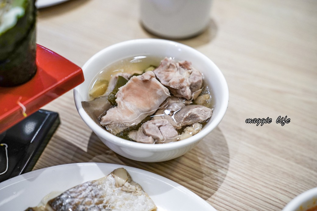 宜蘭礁溪飯店自助餐｜宜蘭礁溪葛瑪蘭之星飯店星苑自助餐吃到飽，不到千元就可以吃到當季海鮮爐烤牛排吃到飽 @瑪姬幸福過日子