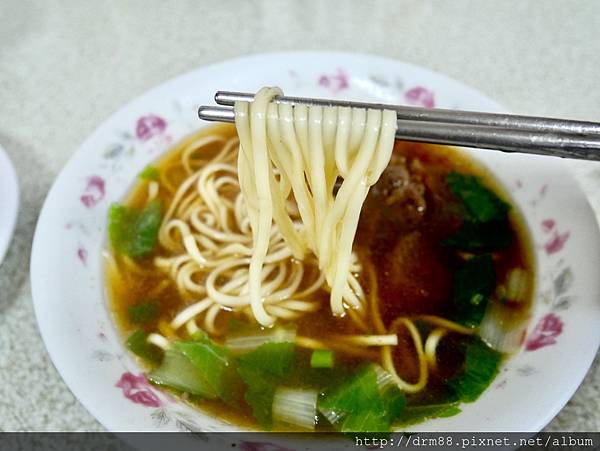 新竹南寮/東大路掲家牛肉麵/眷村風味牛肉麵，新竹在地小吃，有爸爸的味道。 @瑪姬幸福過日子