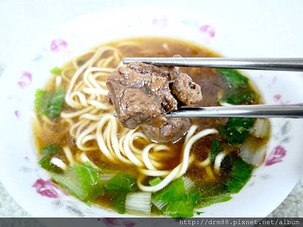 新竹南寮/東大路掲家牛肉麵/眷村風味牛肉麵，新竹在地小吃，有爸爸的味道。 @瑪姬幸福過日子