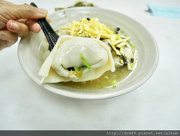 台北 趙記菜肉餛飩/桃源街老店，巨無霸餛飩，餛飩比水餃還要大顆 @瑪姬幸福過日子