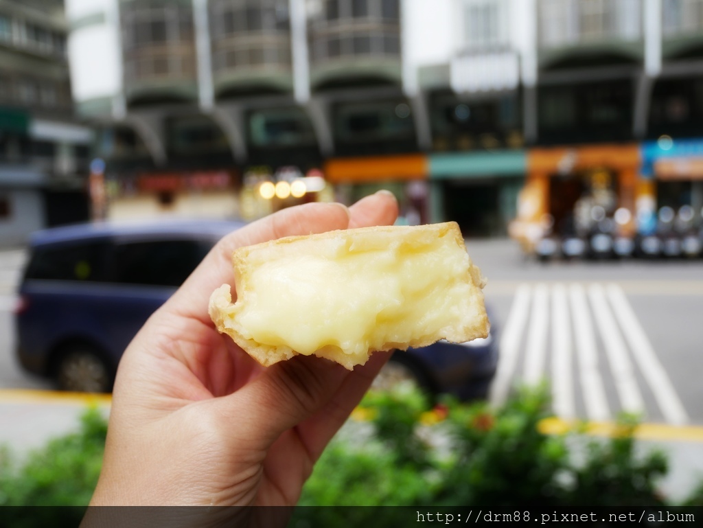 晴光紅豆餅,東區必吃車輪餅,正港銅板美食,排隊店,爆漿紅豆餅,爆漿奶油,CP值超高＠瑪姬幸福過日子 @瑪姬幸福過日子