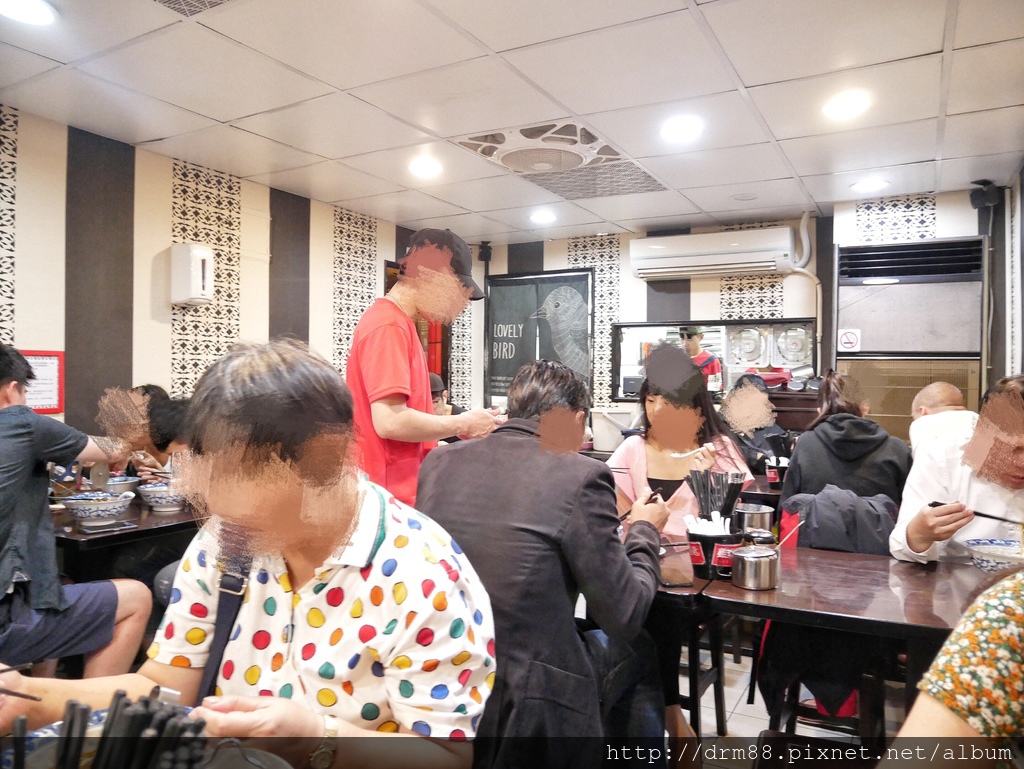 牛肉麵雞湯搬新家了，忠孝敦化的超人氣排隊宵夜，食尚玩家推薦，台北東區到凌晨四點的宵夜，台北美食 @瑪姬幸福過日子