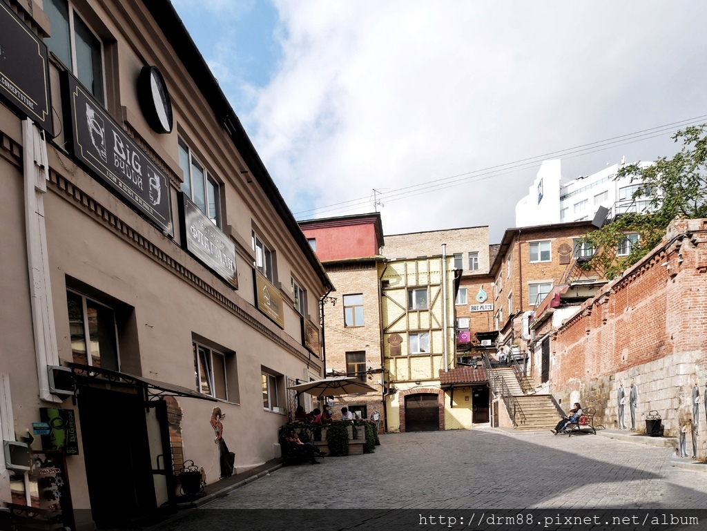 【俄羅斯海參崴景點】Gum Old Courtyard,口香糖老庭院,當地人才知道的歐式老宅文青風景點,海參崴景點推薦,@瑪姬幸福過日子 @瑪姬幸福過日子