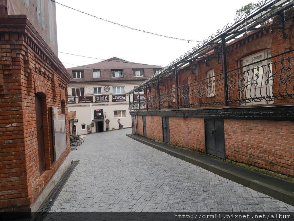 【俄羅斯海參崴景點】Gum Old Courtyard,口香糖老庭院,當地人才知道的歐式老宅文青風景點,海參崴景點推薦,@瑪姬幸福過日子 @瑪姬幸福過日子