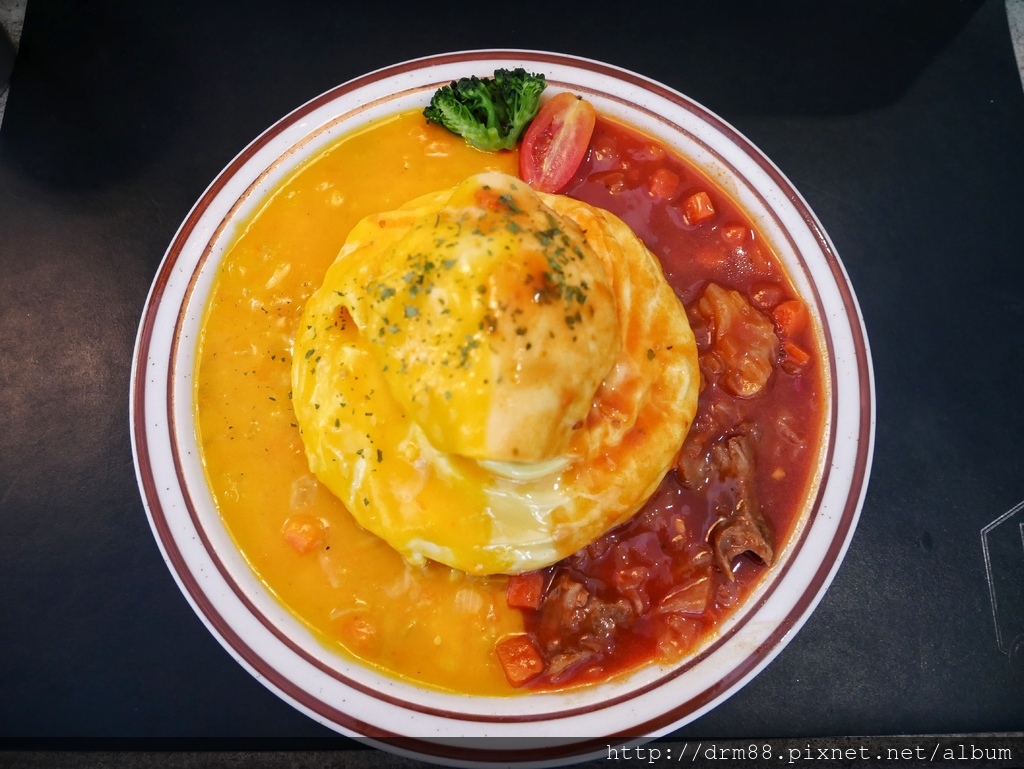 陸角Omurice日式蛋包飯,多種口味選擇,雙醬蛋包飯,台北六張犁美食,菜單＠瑪姬幸福過日子 @瑪姬幸福過日子