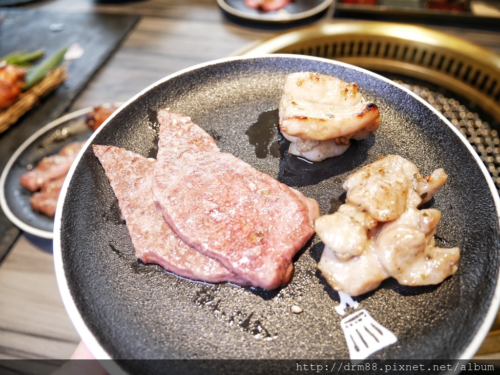 新竹竹北｜火山岩燒肉竹北旗艦店,岩漿火鍋新品牌,竹北燒肉,竹北宵夜,新竹美食,菜單＠瑪姬幸福過日子 @瑪姬幸福過日子