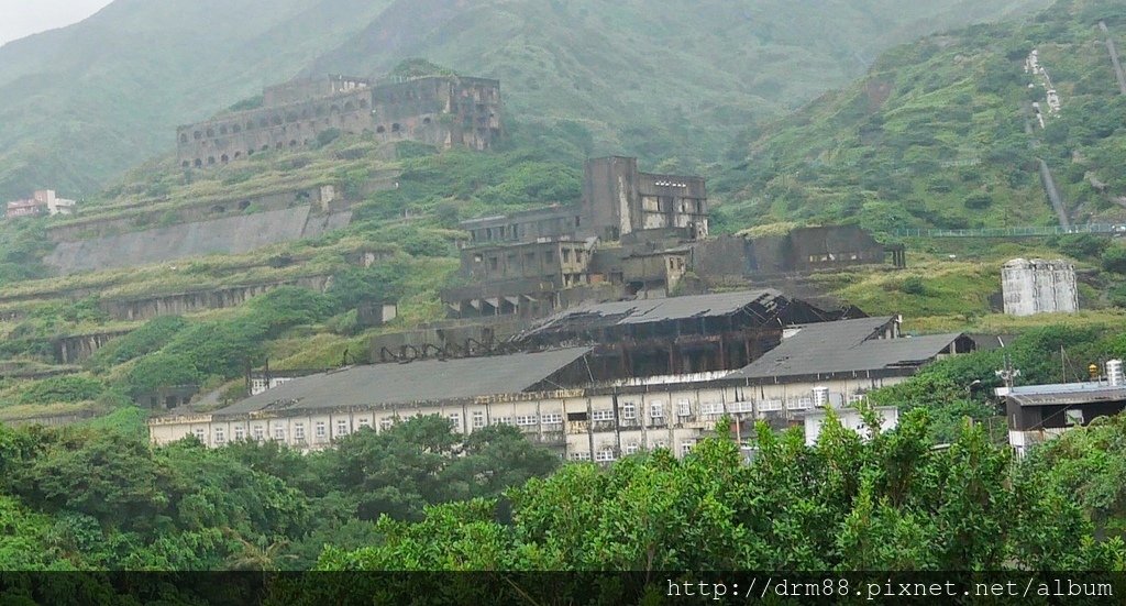 新北瑞芳景點｜金瓜石三大IG打卡熱點,水湳洞陰陽海,十三行遺址,金瓜石黃金瀑布,免費景點＠瑪姬幸福過日子 @瑪姬幸福過日子