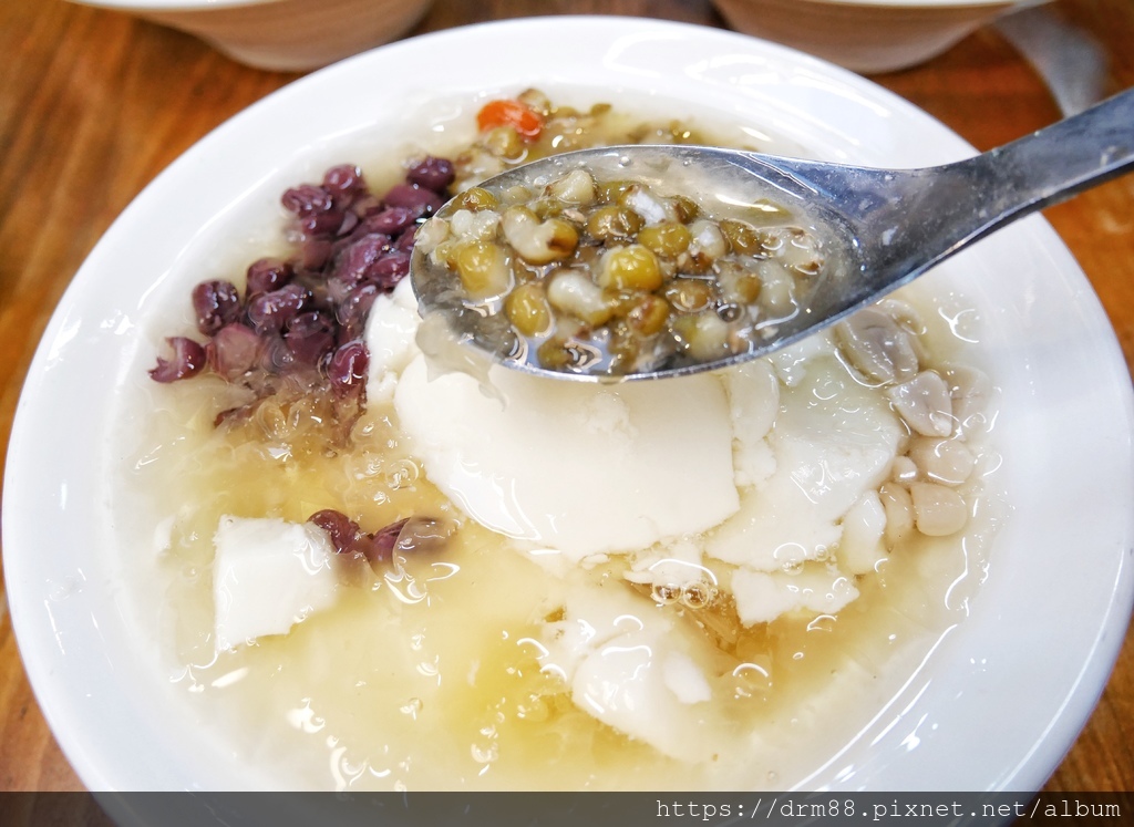 【嘉義美食】品安豆花,嘉義必吃在地人推薦,超紅人氣豆花店,檸檬豆花,燕麥豆漿,菜單,隱藏版美食＠瑪姬幸福過日子 @瑪姬幸福過日子