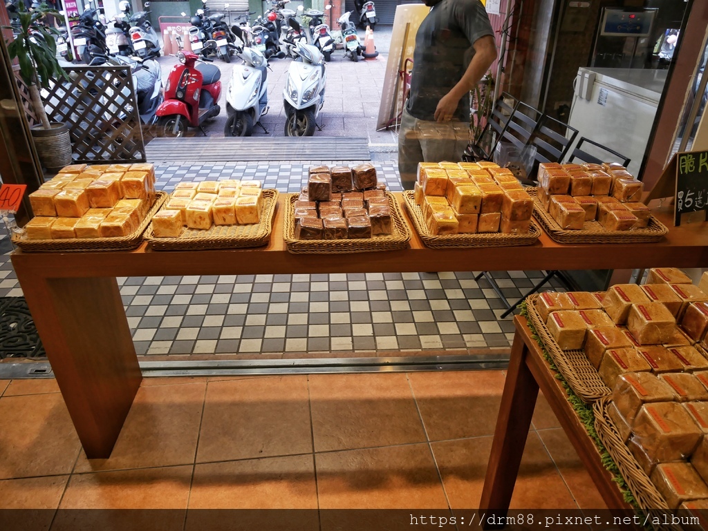 【嘉義美食】方塊土司Cube toast 現烤出爐新鮮配送,嘉義必買超紅伴手禮,林聰明砂鍋魚頭隔壁 @瑪姬幸福過日子 @瑪姬幸福過日子